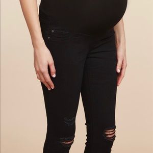 Jessica Simpson Maternity Cropped Jean